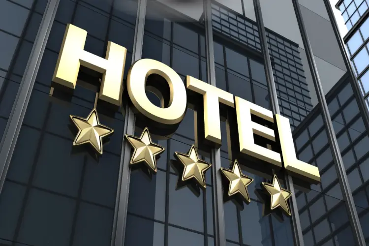 Site hotel si pensiune cu galerie optimizata si motor de booking integrat